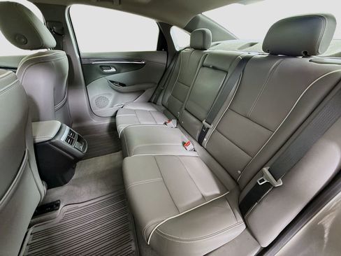 Used 2019 Chevrolet Impala Premier w/ Premier Confidence Package image 26