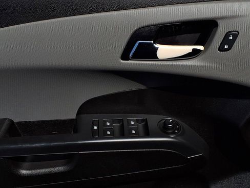 Used 2015 Chevrolet Sonic LT FWD image 15