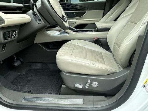 Certified 2024 Lincoln Nautilus Reserve w/ Equipment Group 202A AWD/4WD image 13
