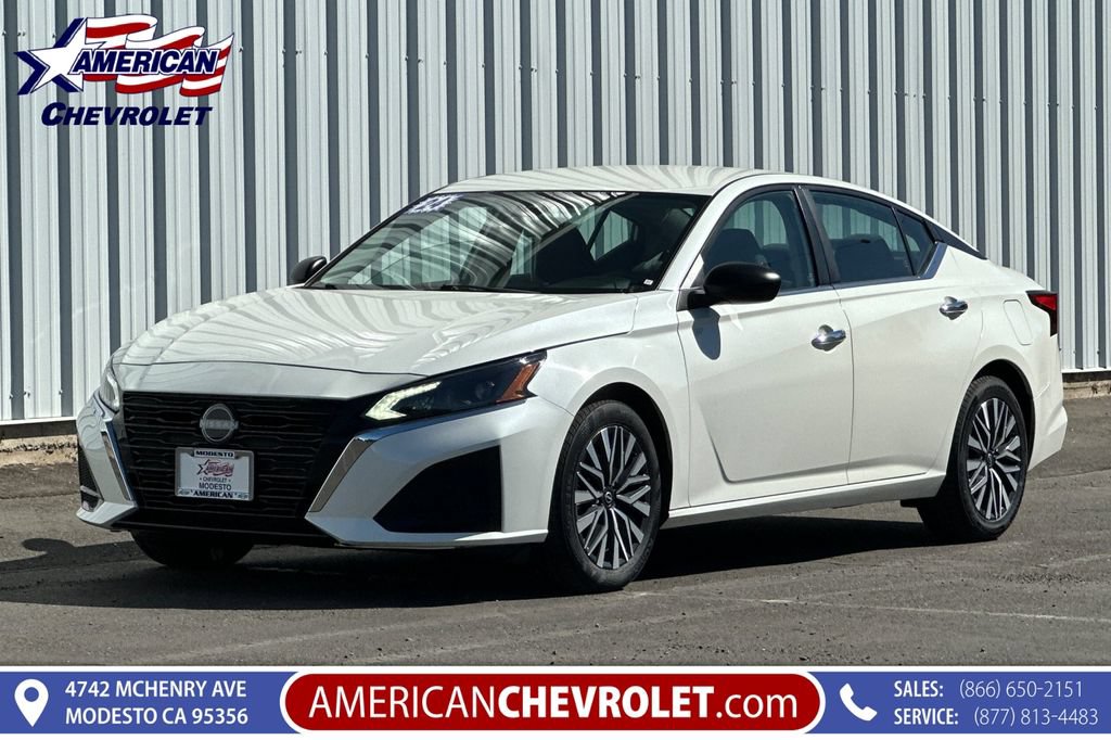 Used 2024 Nissan Altima 2.5 SV FWD image 8