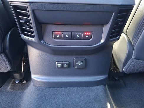 Used 2023 Toyota Tundra Platinum w/ Advanced Package image 11