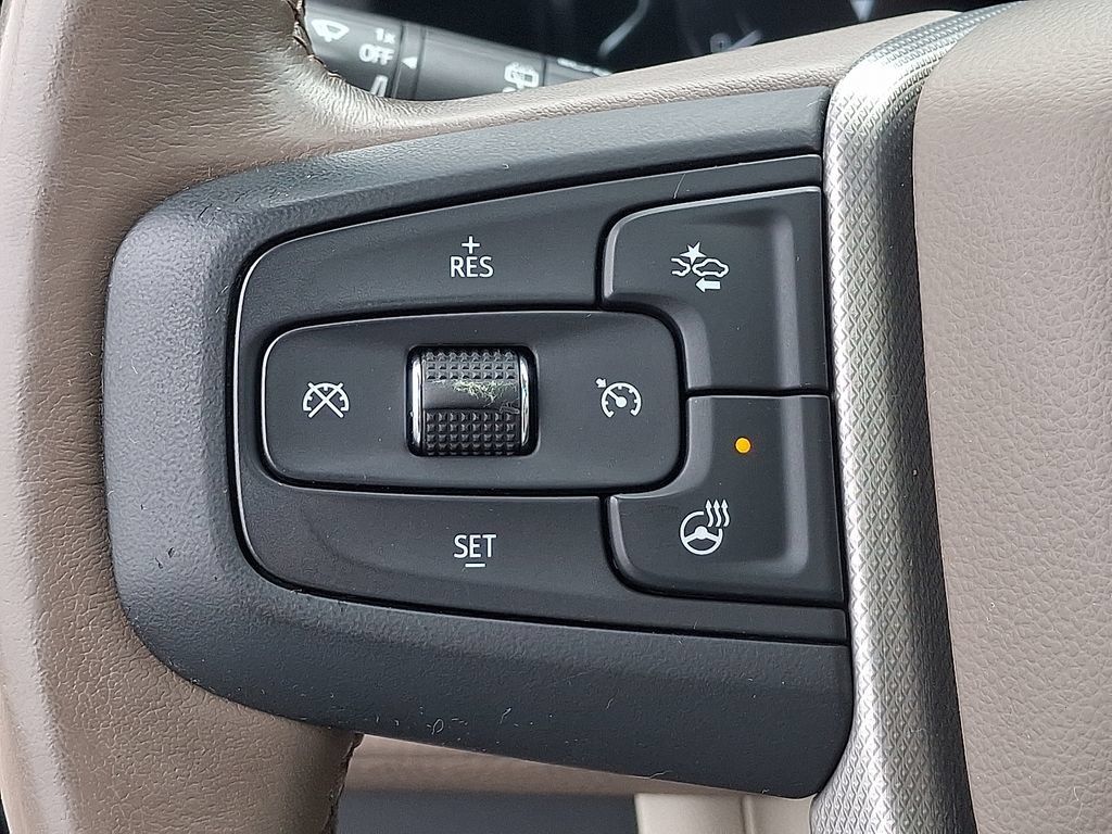 Used 2022 GMC Yukon Denali AWD/4WD image 17
