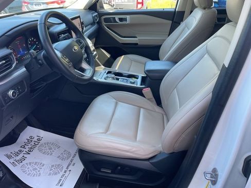 Used 2023 Ford Explorer XLT w/ Equipment Group 202A image 21