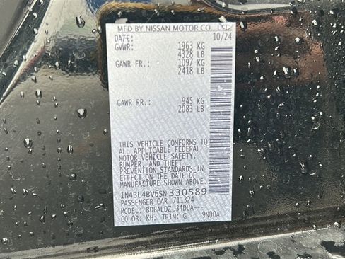 Used 2025 Nissan Altima 2.5 S FWD image 28