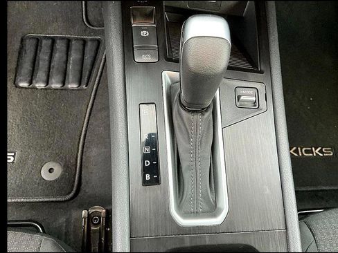 Certified 2025 Nissan Kicks S image 19