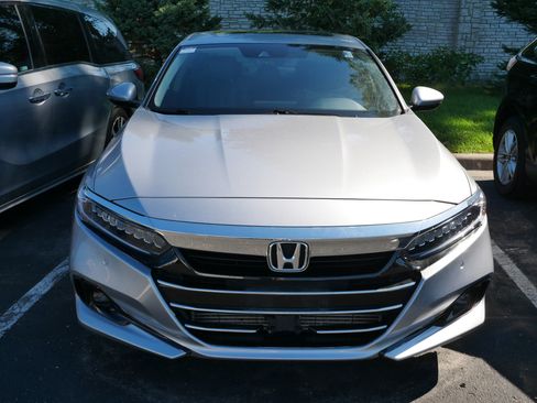 Used 2021 Honda Accord EX-L image 2
