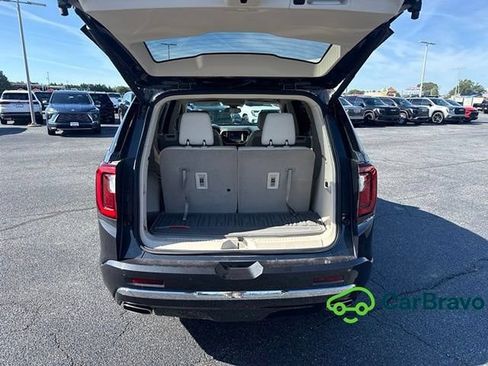Used 2022 GMC Acadia Denali FWD image 9