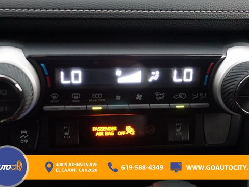 Used 2019 Toyota RAV4 XLE w/ Convenience Package AWD/4WD image 24