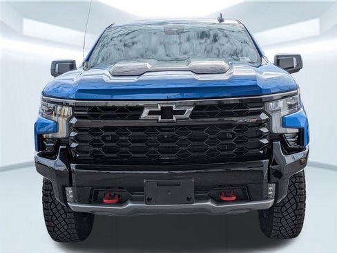 Used 2023 Chevrolet Silverado 1500 ZR2 w/ Technology Package image 2