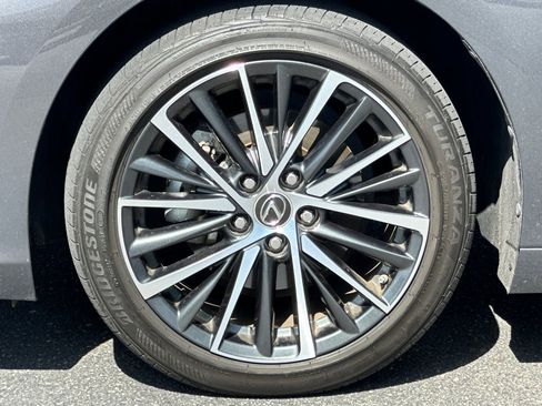 Used 2024 Lexus ES 350 w/ Premium Package FWD image 36