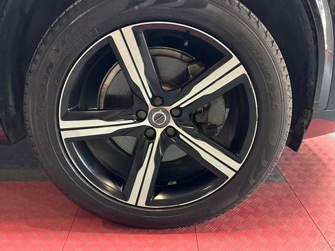 Used 2016 Volvo XC90 T5 R-Design FWD image 38