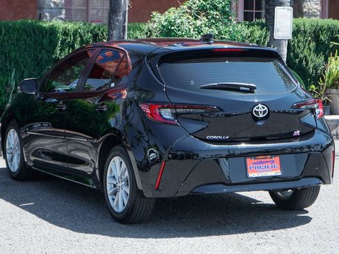 Used 2023 Toyota Corolla SE FWD image 6