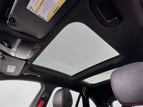 Used 2021 Mercedes-Benz GLC 43 AMG 4MATIC image 11