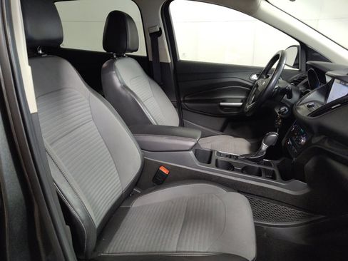 Used 2017 Ford Escape SE w/ Equipment Group 201A AWD/4WD image 21