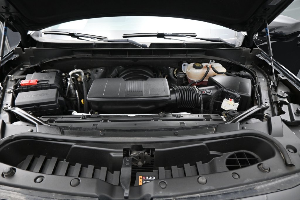 Used 2024 GMC Yukon SLE AWD/4WD image 32