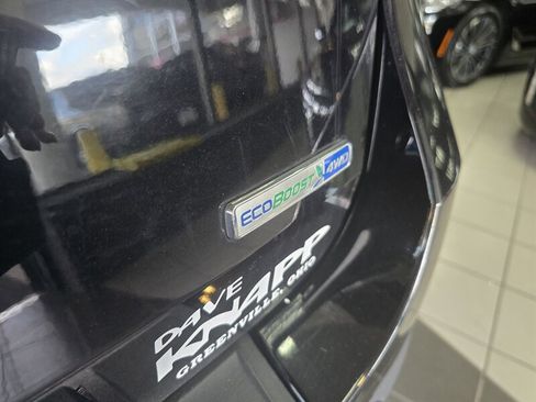 Used 2020 Ford Explorer XLT w/ Equipment Group 202A AWD/4WD image 34