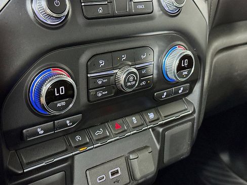 Used 2022 GMC Sierra 1500 Elevation image 16
