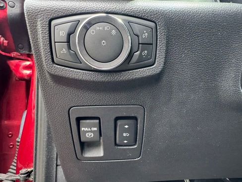 Used 2019 Ford F150 XLT w/ Equipment Group 302A Luxury AWD/4WD image 29