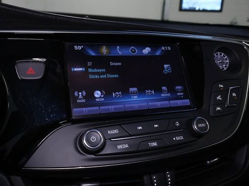 Used 2019 Buick Envision Premium image 30