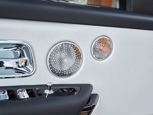 Used 2026 Rolls-Royce Cullinan AWD/4WD image 40