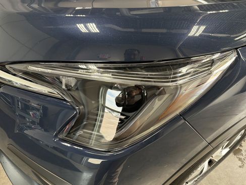 Certified 2025 Subaru Ascent Premium AWD/4WD image 16