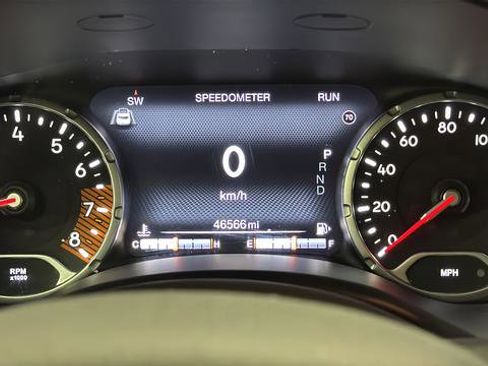 Used 2023 Jeep Renegade Altitude AWD/4WD image 16