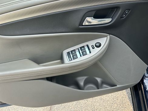 Used 2016 Chevrolet Impala LS FWD image 10