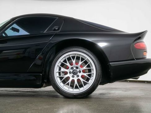 Used 1999 Dodge Viper GTS RWD image 13