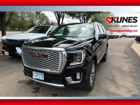Used 2021 GMC Yukon Denali w/ Denali Premium Package AWD/4WD image 1