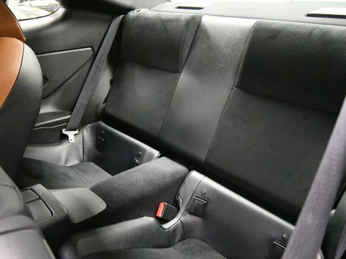 Certified 2025 Toyota GR86 Hakone Edition image 19