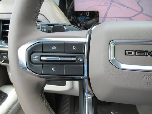 Used 2026 GMC Yukon Denali w/ Sun & Power Step Package RWD image 24