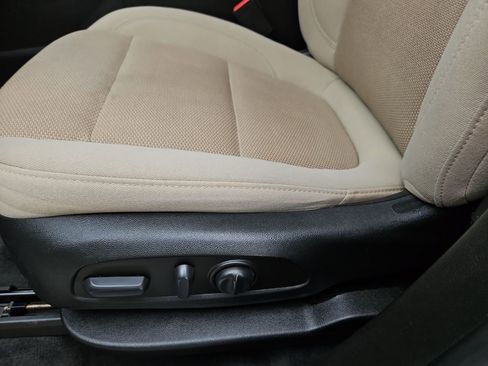 Used 2022 Chevrolet Traverse LT AWD/4WD image 20
