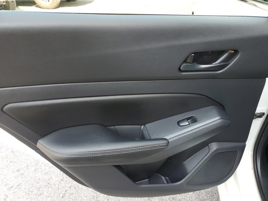 Certified 2025 Nissan Altima 2.5 SV FWD image 9