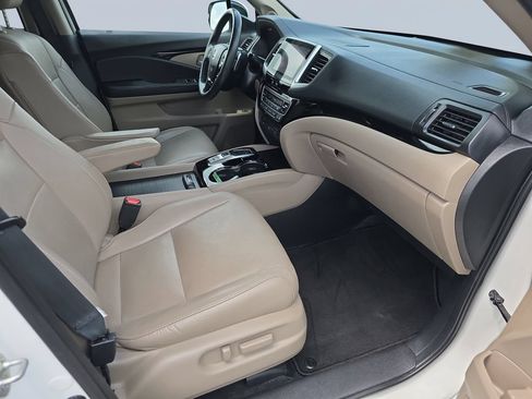 Used 2017 Honda Pilot Elite image 38
