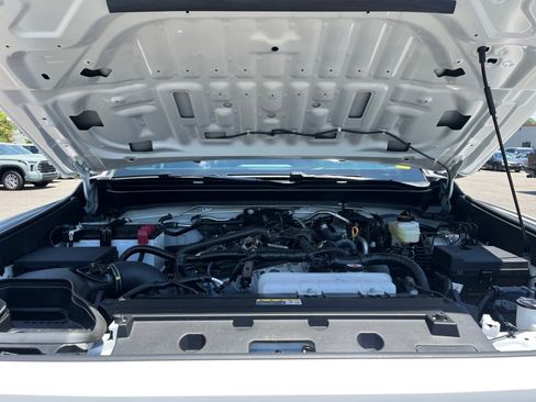 Used 2025 Toyota Tacoma SR5 RWD image 18