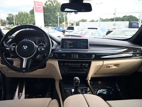 Used 2017 BMW X5 xDrive50i AWD/4WD image 24