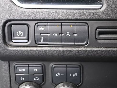 Used 2024 Chevrolet Tahoe LT AWD/4WD image 36