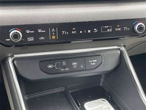 New 2026 Kia Carnival EX image 37