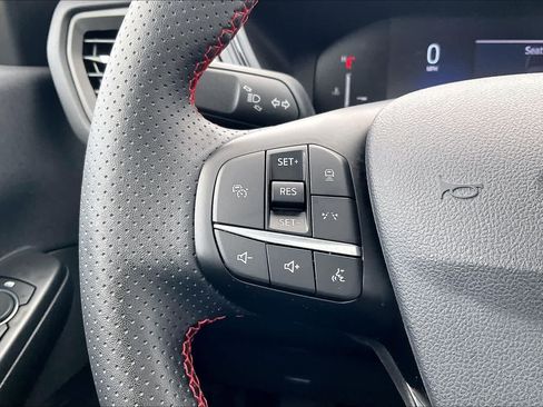 Used 2024 Ford Escape ST-Line w/ Tech Pack #1 FWD image 22