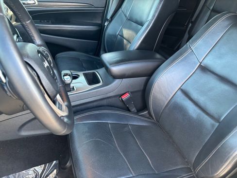 Used 2015 Jeep Grand Cherokee Limited w/ Luxury Group II image 22