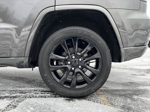 Certified 2020 Jeep Grand Cherokee Altitude image 25