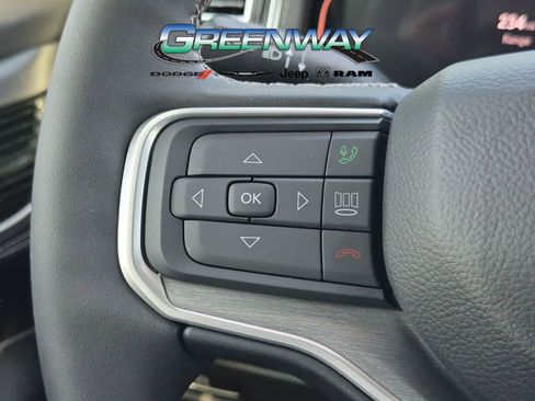 Used 2026 Jeep Grand Wagoneer Limited AWD/4WD image 16