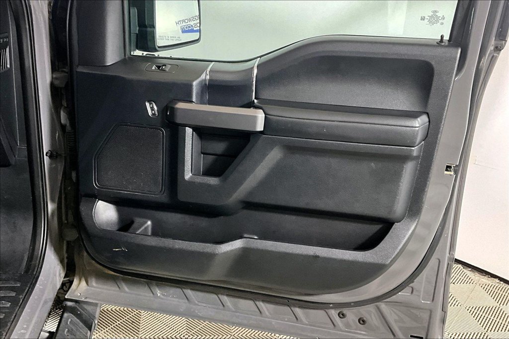 Certified 2020 Ford F150 XLT w/ Equipment Group 302A Luxury AWD/4WD image 19