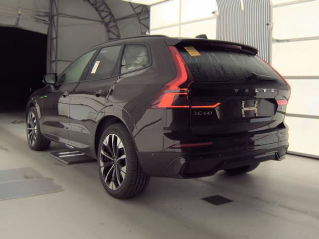 Used 2026 Volvo XC60 B5 Plus AWD/4WD image 3