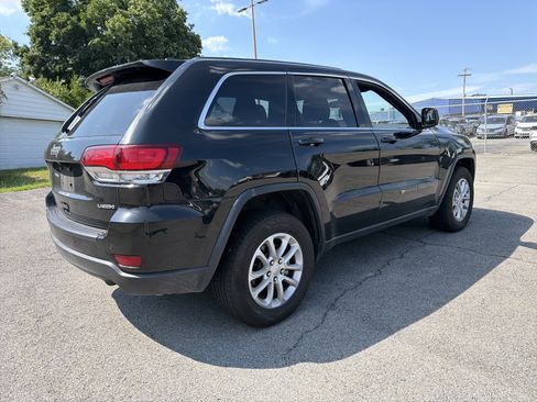 Used 2022 Jeep Grand Cherokee Laredo X AWD/4WD image 5