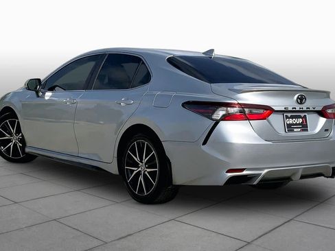 Used 2023 Toyota Camry SE FWD image 12