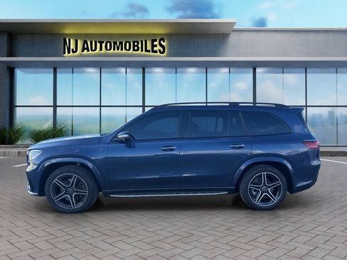 Used 2024 Mercedes-Benz GLS 450 4MATIC image 4