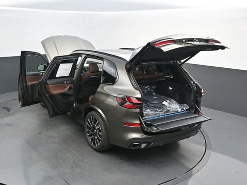 New 2026 BMW X5 xDrive50e AWD/4WD image 60