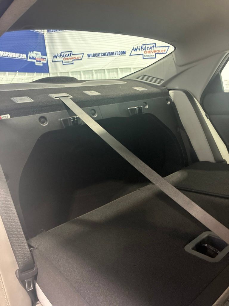 Used 2025 Hyundai Elantra Limited FWD image 31