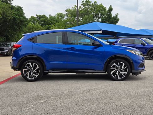 Used 2019 Honda HR-V Sport image 2